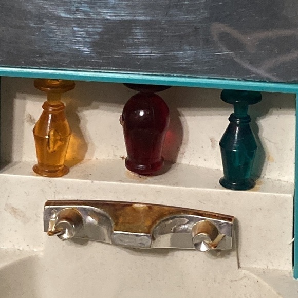 Lot of PENNY BRITE DOLL DELUXE READING CORPORATION VINTAGE BEAUTY PARLOR - Picture 6 of 16